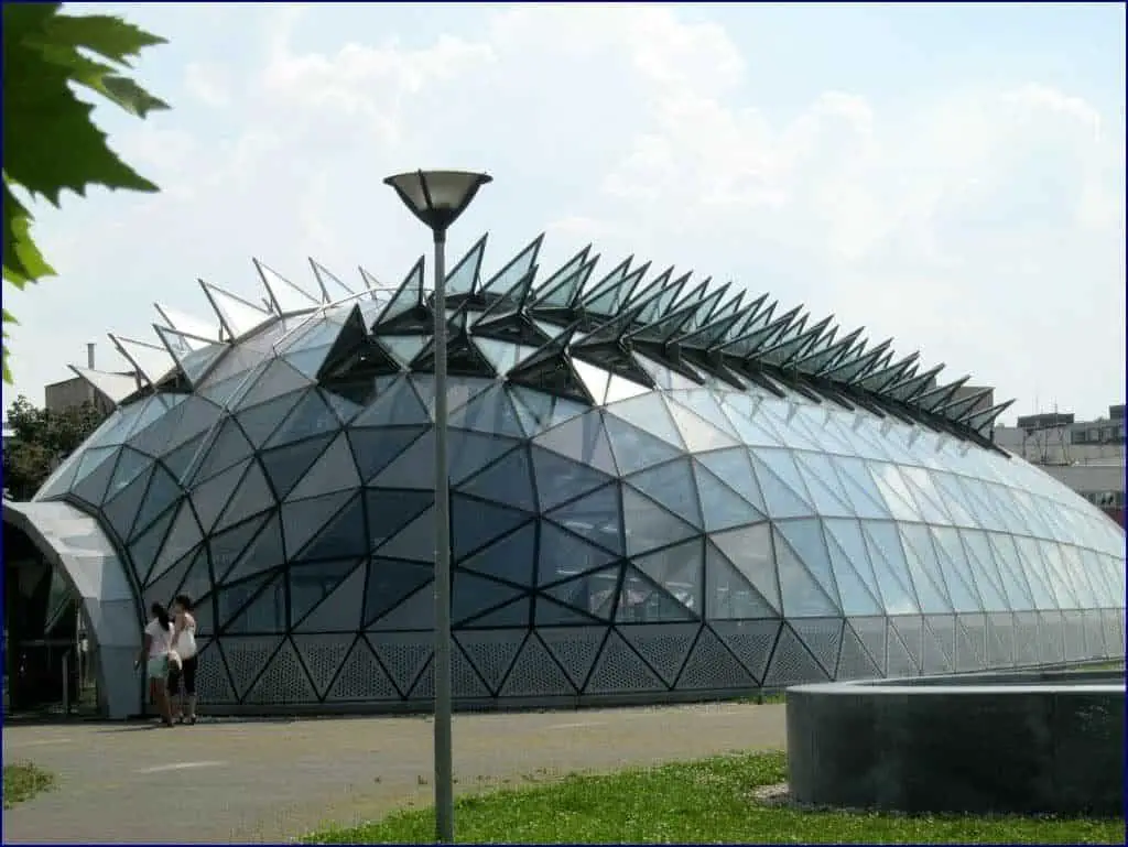 Bikas Park-Metro station