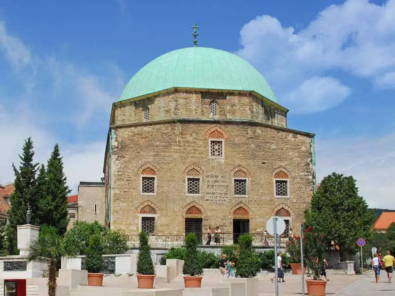 Pécs Mosque , Hungarian islam architecture