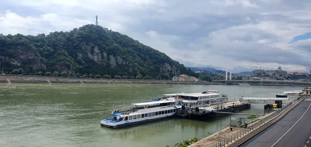 BKK cruising is a very good program for almost free. Danube bend, Cruising