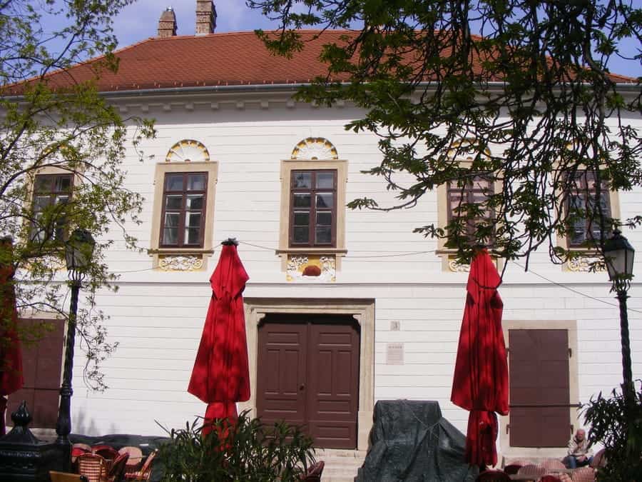 Vörös Sün Ház
