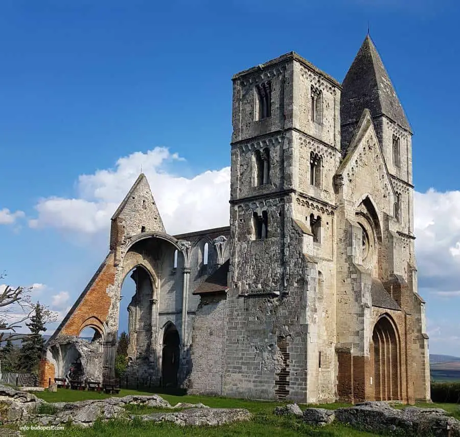 The Zsámbék ruined church